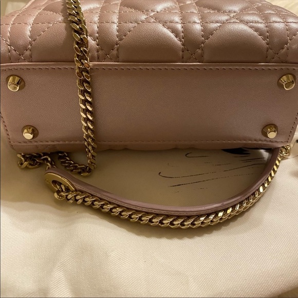 🌼SOLD 🌼Lady Dior mini pink iridescent bag lotus - Picture 5 of 9